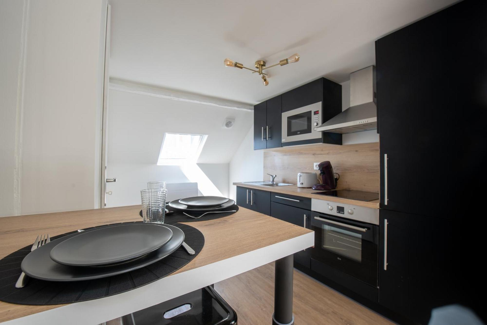 Au Nouveau Boulonnais - 4 Appartements Charmants Pour Couples, Familles Et Groupe D'Amis, Vieille Ville Et Centre Ville De Boulogne Sur Mer Exterior foto